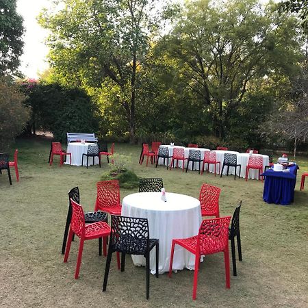 Baaz Jungle Resort Khawāsa Exteriér fotografie