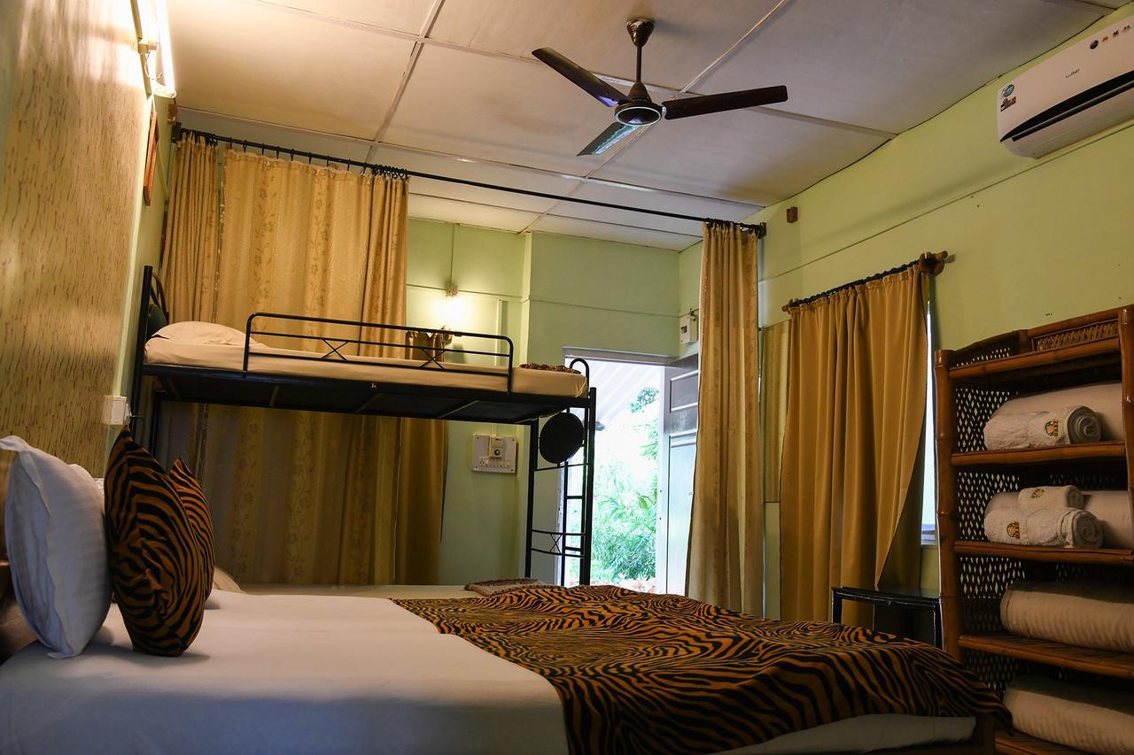 Baaz Jungle Resort Khawāsa Exteriér fotografie
